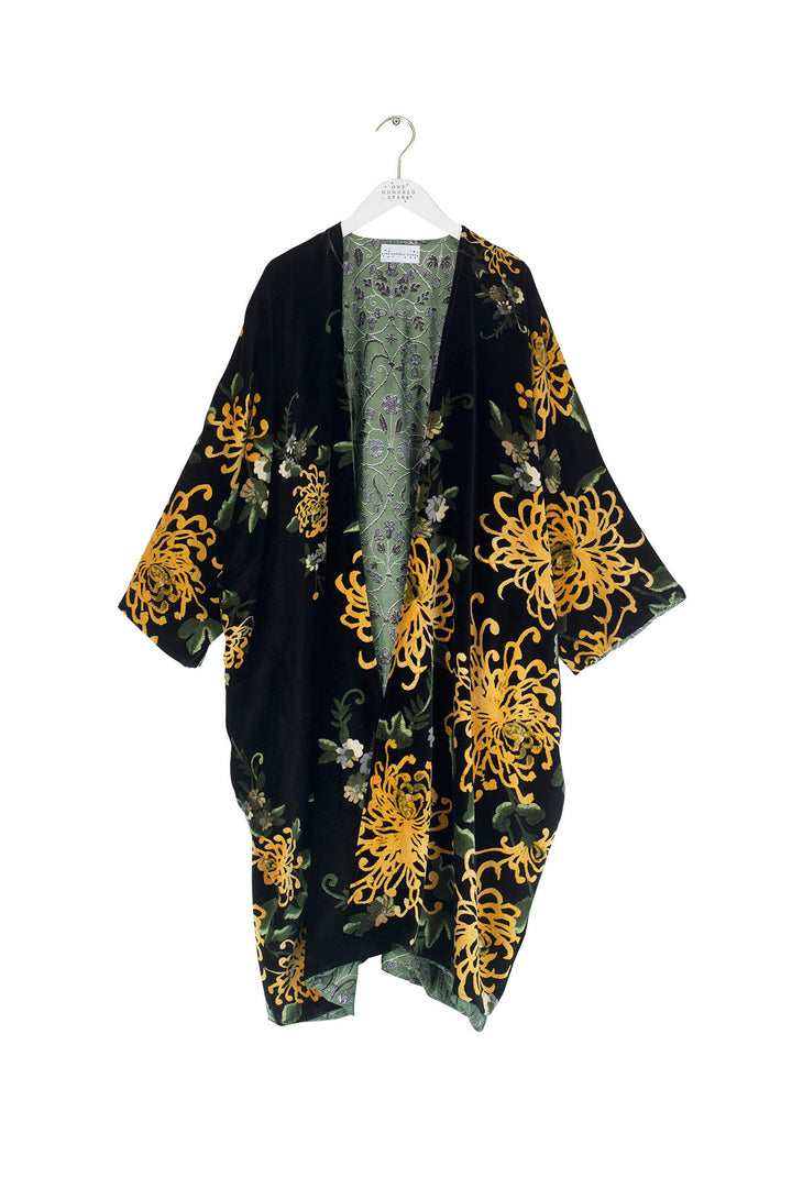 Chrysanthemum Black Velvet Grande Kimono