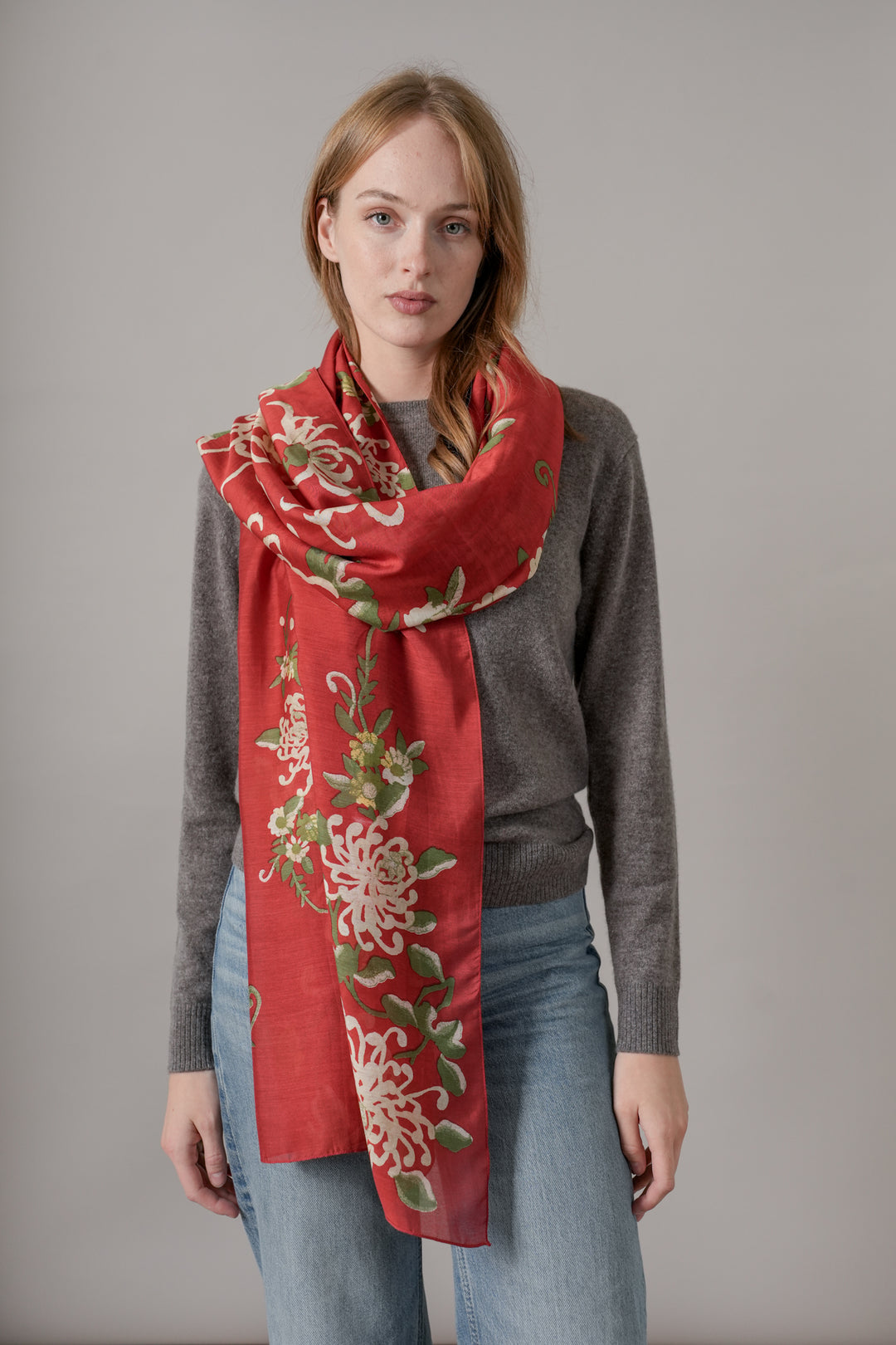 Chrysanthemum Red Scarf