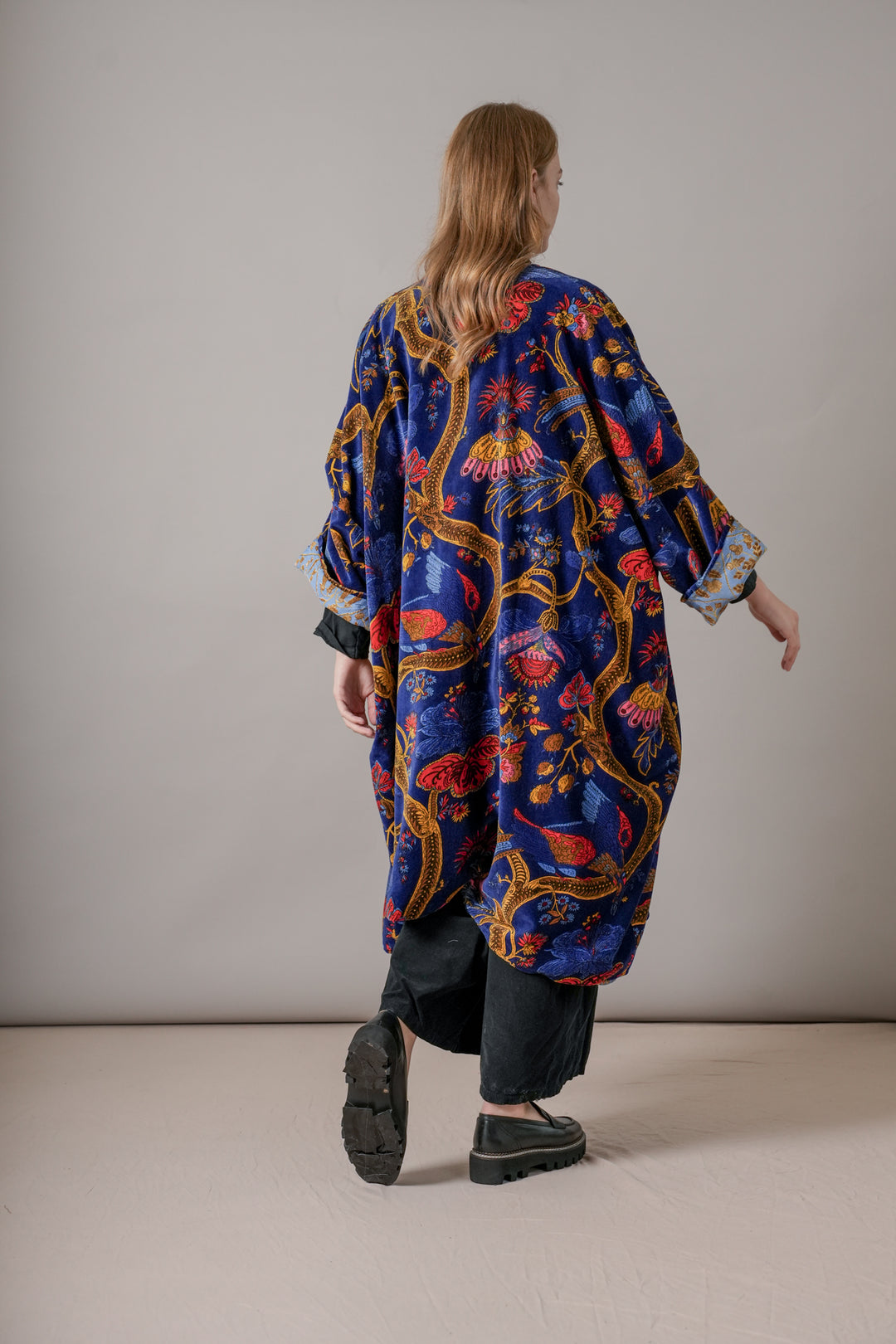 Climbing Peacock Royal Blue Velvet Grande Kimono